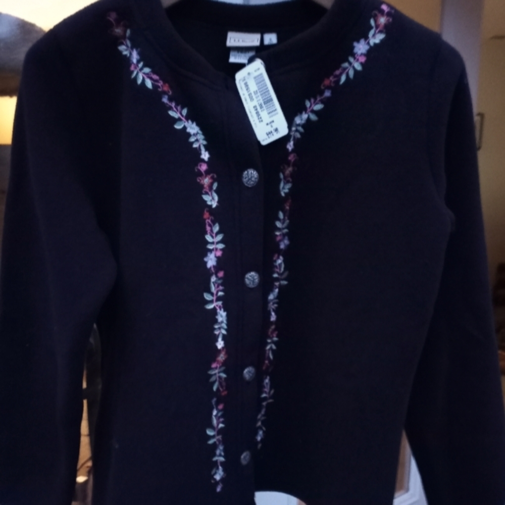 Brand New L.L. Bean Black Fleece Sweater Size Small